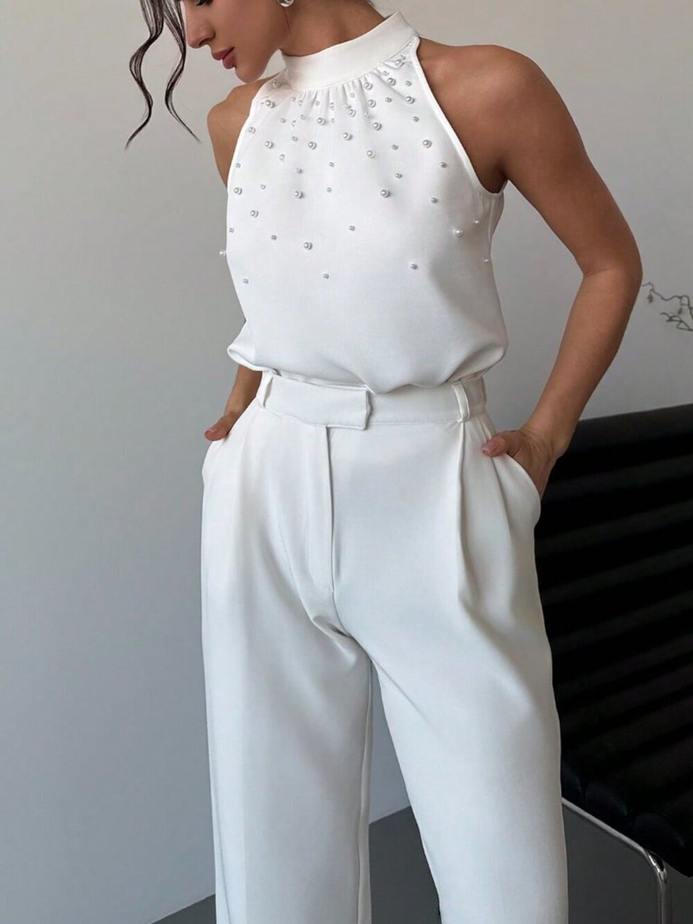 White Elegant Women's Sleeveless Pearl Neck Blouse